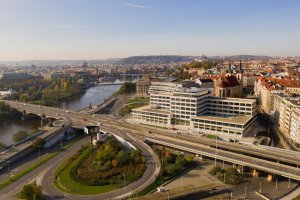 Budova Elektrických podniků v Praze-Holešovicích po rekonstrukci od studia TaK Architects