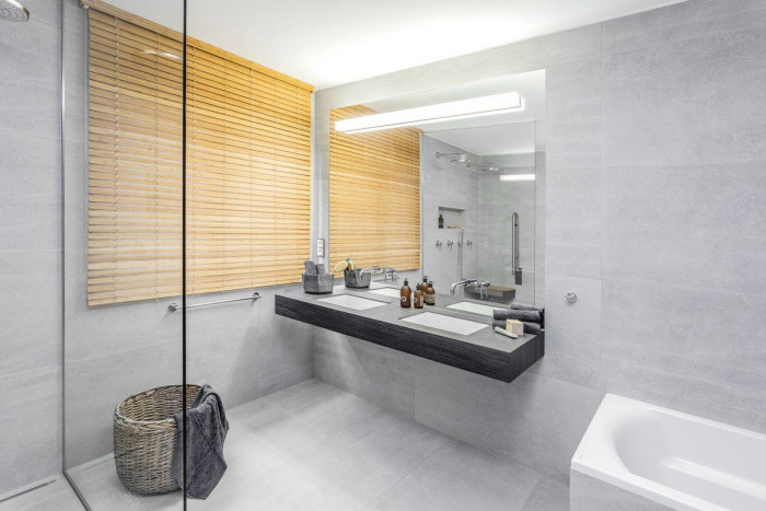 Koupelna pro handbikera, Léblová, Foto