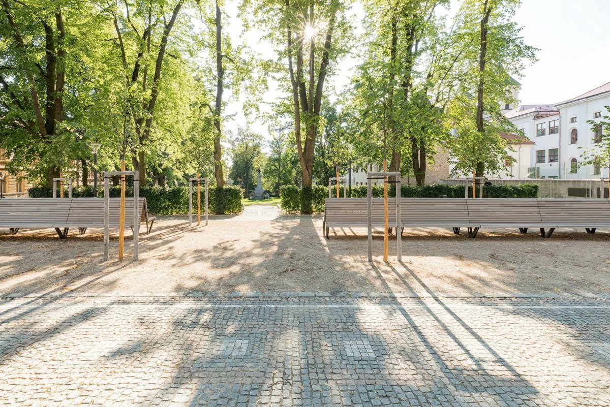Revitalizace Vrchlického sadů v Klatovech, CHVOJKA / architekt,