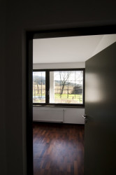 studio NEW WORK, Vestavba bytu do historické průmyslové haly – foto