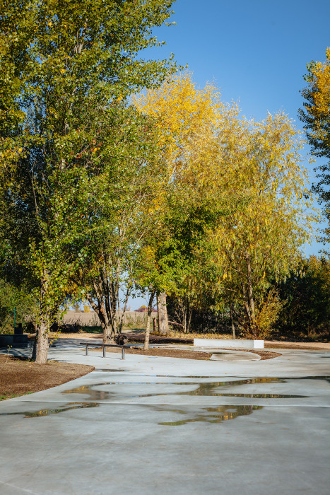 Volnočasový areál v Praze v Čakovicích, U / U Studio.