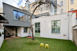 OOOOX, Radka Valová, Lenka Míková, Byt na Výšinách - foto