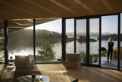 Na ostrově Finnøy vyrostl dům s výhledy na oceán. Navrhla ho architektonická kancelář Helen & Hard.