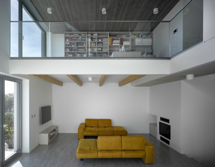 Dům se šikmou střechou ve Struhařově od ateliéru Stempel & Tesar architekti