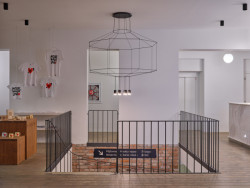 Obchod se suvenýry (Centrum Hořec; ADR)