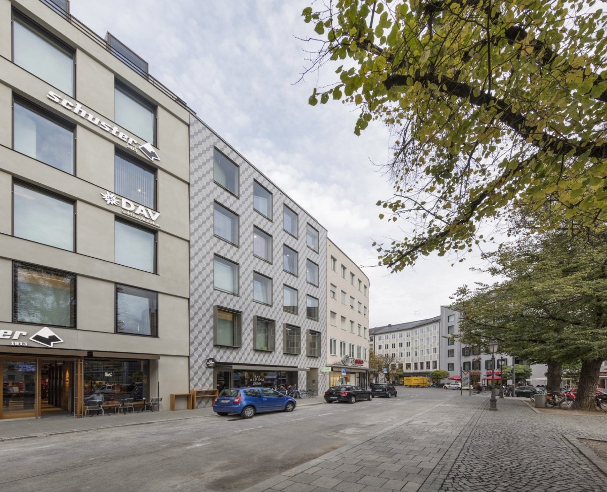 Dům sportu Schuster v Mnichově s fasádou StoSignature Graphic, Ochs Schmidhuber Architekten. Foto: Gerhard Hagen