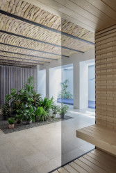 Spa centrum v Bratisavě od Grau Architects