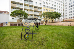 Ptačí hodiny, Barbora Kolouchová.