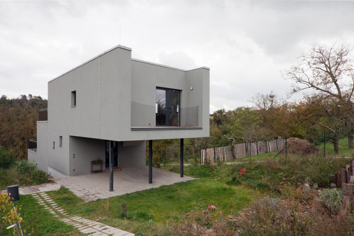 Rodinný dům v Úněticích, Mimosa architekti