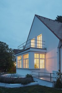 Vila s fontánou, Mjölk architekti