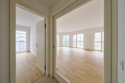 Pohled do interiéru bytu (Bytový dům Nové Lauby v Ostravě, ateliér znamení čtyř - architekti)