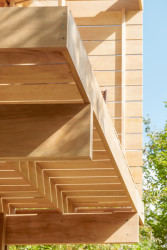 Mladí italští architekti postavili za dva týdny malou stavbu v Apeninách určenou k rozjímání a meditaci