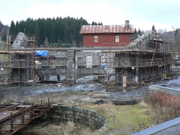 Rekonstrukce lokomotivní výtopny Kořenov, foto z průběhu rekonstrukce, ALEJ
