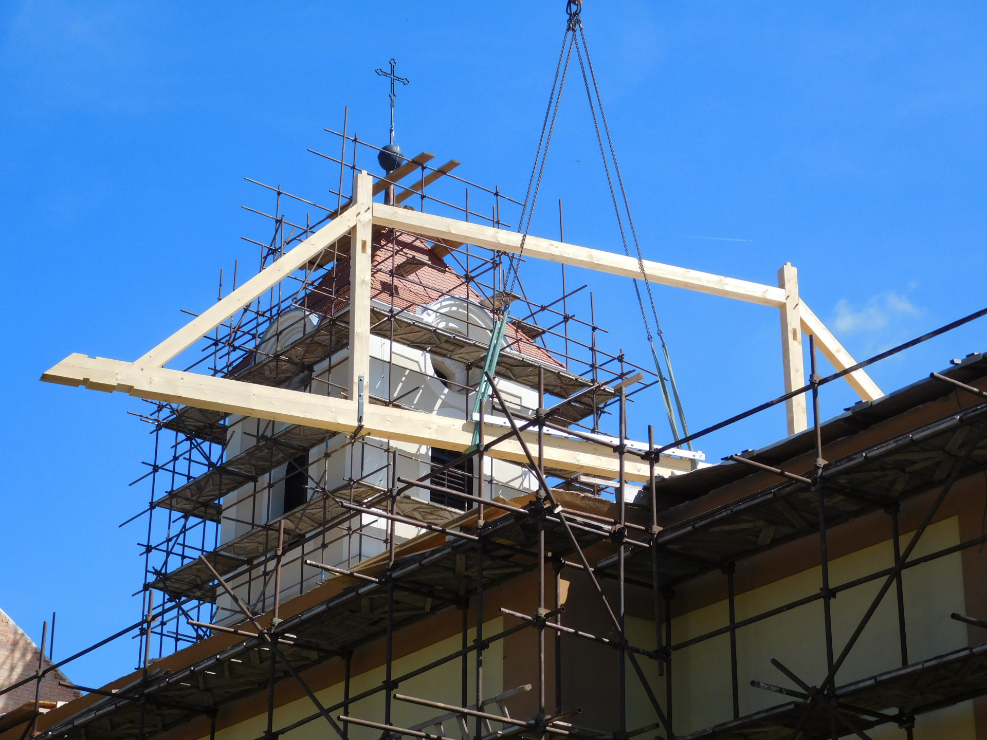 Stalo se to v podvečer 24. června roku 2021. Trvalo to pouhé tři a půl minuty. I během tak malé chvíle však napáchalo nesmírné škody.