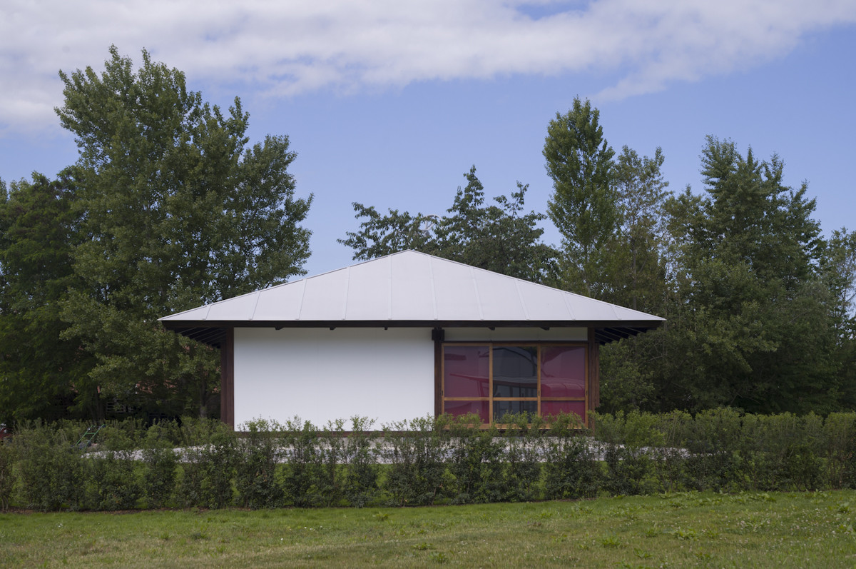 Nová budova kampusu od architekta jménem Kazuo Shinohara