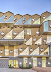 Reggio škola v Madridu, Office for Political Innovation