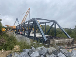 Faltusova lávka přenesená k obci Chotíkov