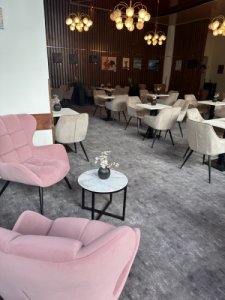 Realizace v hotelu Ilf v Praze, kde byly lamely Flotex použity při renovaci lobby a přilehlé restaurace