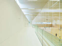 Dietger Wissounig Architekten, Sportovní hala St. Martin - foto