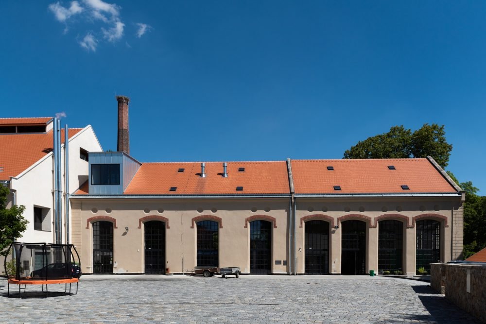 Střešní taška Bobrovka