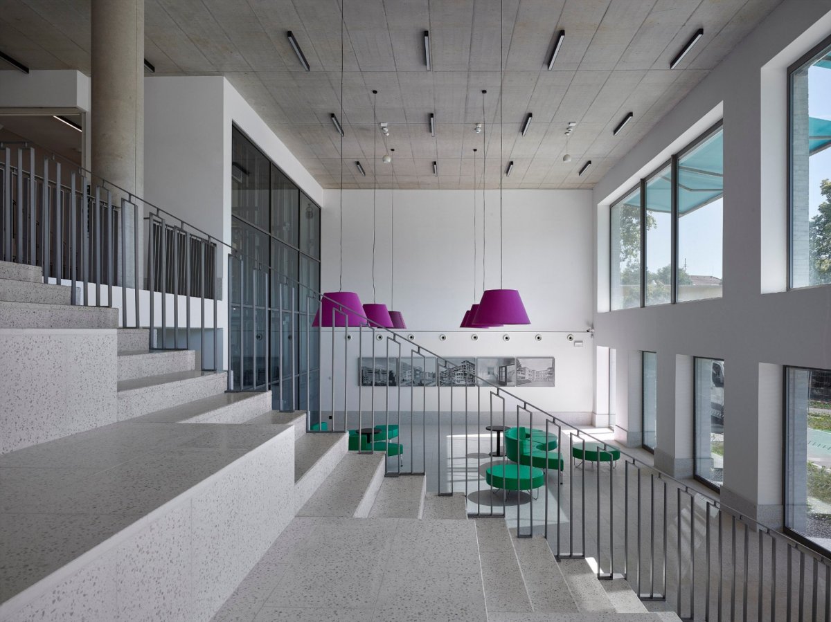 Universita J.E.Purkyně, Pelčák a partner architekti. Foto