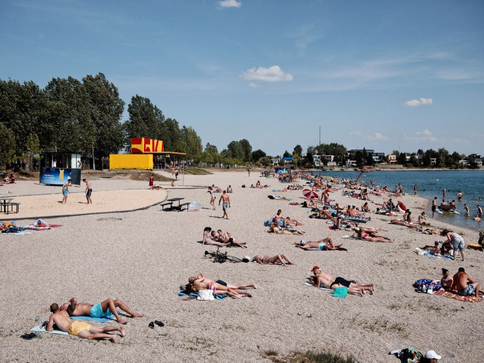 JRKVC, 5KA / Bufet z lodných kontajnerov – foto