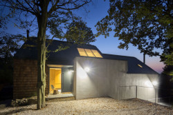 Dvojdům v lese, Architekti.sk