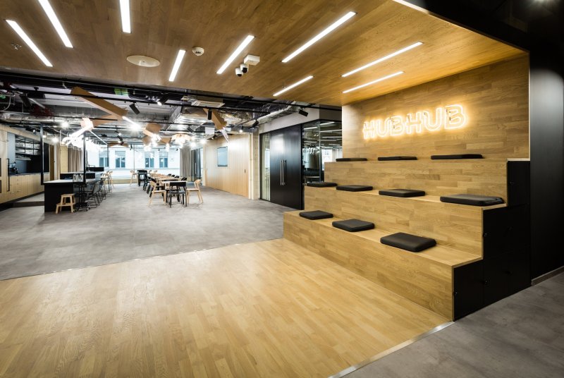 HUBHUB v Praze od studia Reaktor