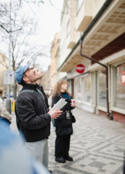 Komentované procházky architekta Jana Bureše a historika architektury Adama Štěcha odhalí svět pražských meziválečných činžovních domů.