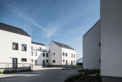 Bytové domy v Rožnově pod Radhoštěm, Studio acht / Václav Hlaváček