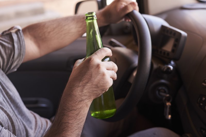 Požití alkoholu před jízdou může zásadně ovlivnit všechny aspekty bezpečné jízdy.