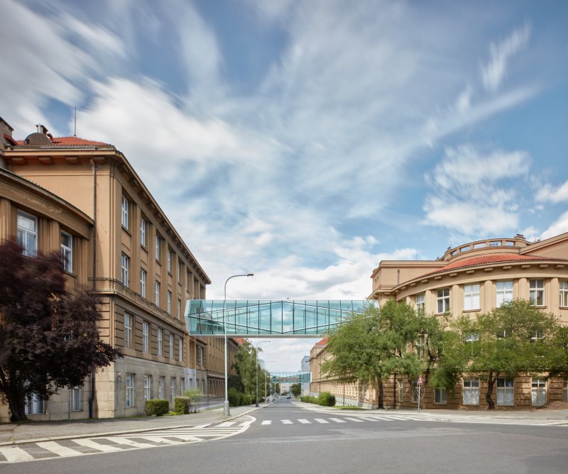 Spojovací lávky VŠCHT, Opočenský Valouch architekti