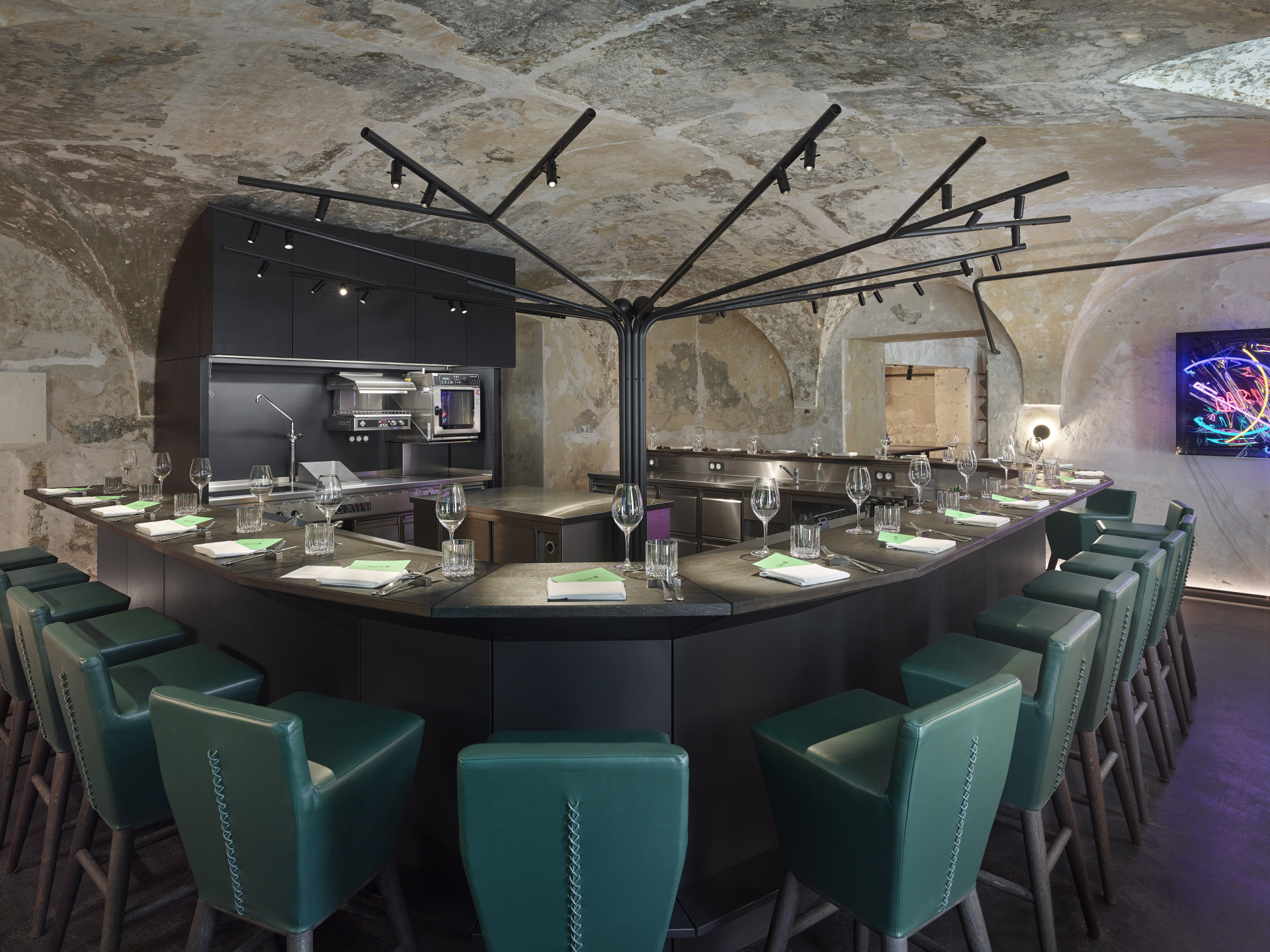 Restaurace Marie B, Olgoj Chorchoj: V pražské Dlouhé Ambiente otevřelo novou zážitkovou restauraci