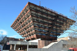 Budova Slovenského rozhlasu, Štefan Svetko, Štefan Ďurkovič a Barnabáš Kissling