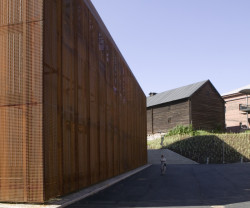 Kongresové a umělecké centrum ve městě Hämeenlinna, 2004-2007, studio JKMM