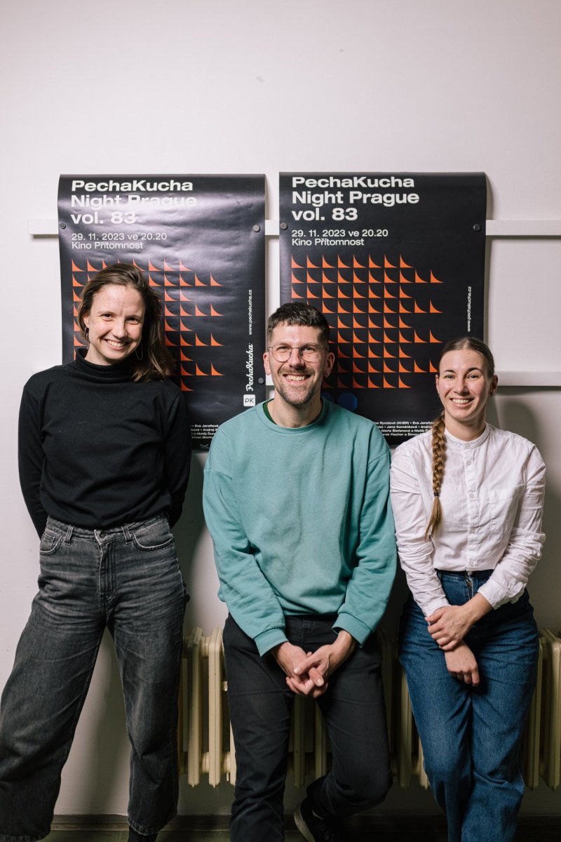 Taktiky na PechaKucha vol. 83 - 2023 zleva: Eliška Málková, Matěj Čunát, Marie Štefanová