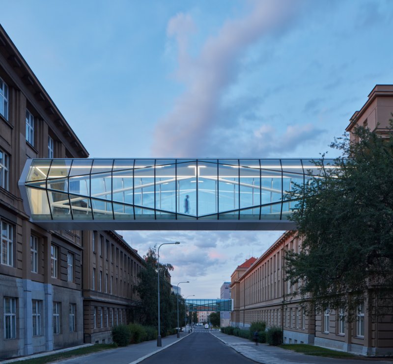Spojovací lávky VŠCHT, Opočenský Valouch architekti