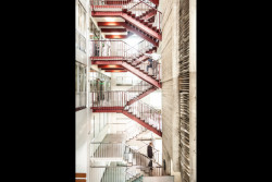 Ústřední telekomunikační budova, František Cubr, Josef Hrubý, Zdeněk Pokorný, František Štráchal, Vladimír Oulík, 1969-1979. Foto: Tomáš Rubín, zdroj: Architektura 489