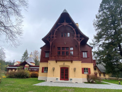 Lovecký zámeček Tři trubky u Strašic