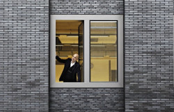 Andreas Hild ve „své“ budově, Technická univerzita v Mnichově.