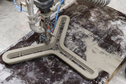 Minimalistické květináče TYPO vyrábí mmcité pomocí 3D tisku jako jedna z prvních firem v České republice