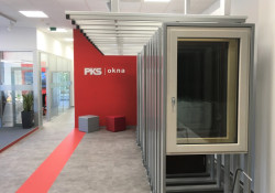 Přední český výrobce oken a dveří, společnost PKS okna, otevřel v Brně nový showroom
