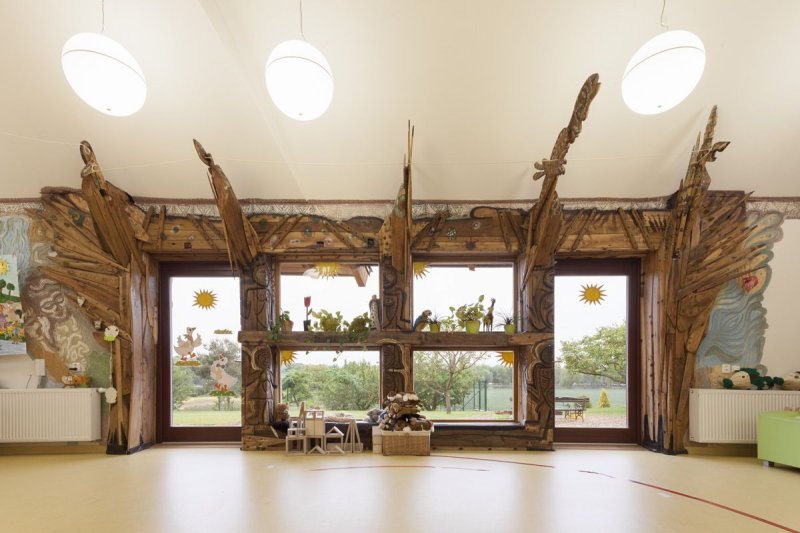 Atelier 8000 (Martin Krupauer, Jiří Střítecký), Mateřská škola v Dobříni - foto