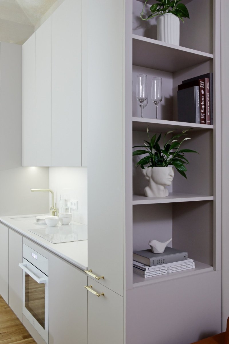 Interiér bytu v Oldřichově ulici v Praze od studia Prostor Interiors