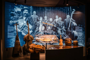 Návštěvníky přenese expozice do dávných let. (Národopisná expozice, Muzeum Dr. Aleše Hrdličky v Humpolci)
