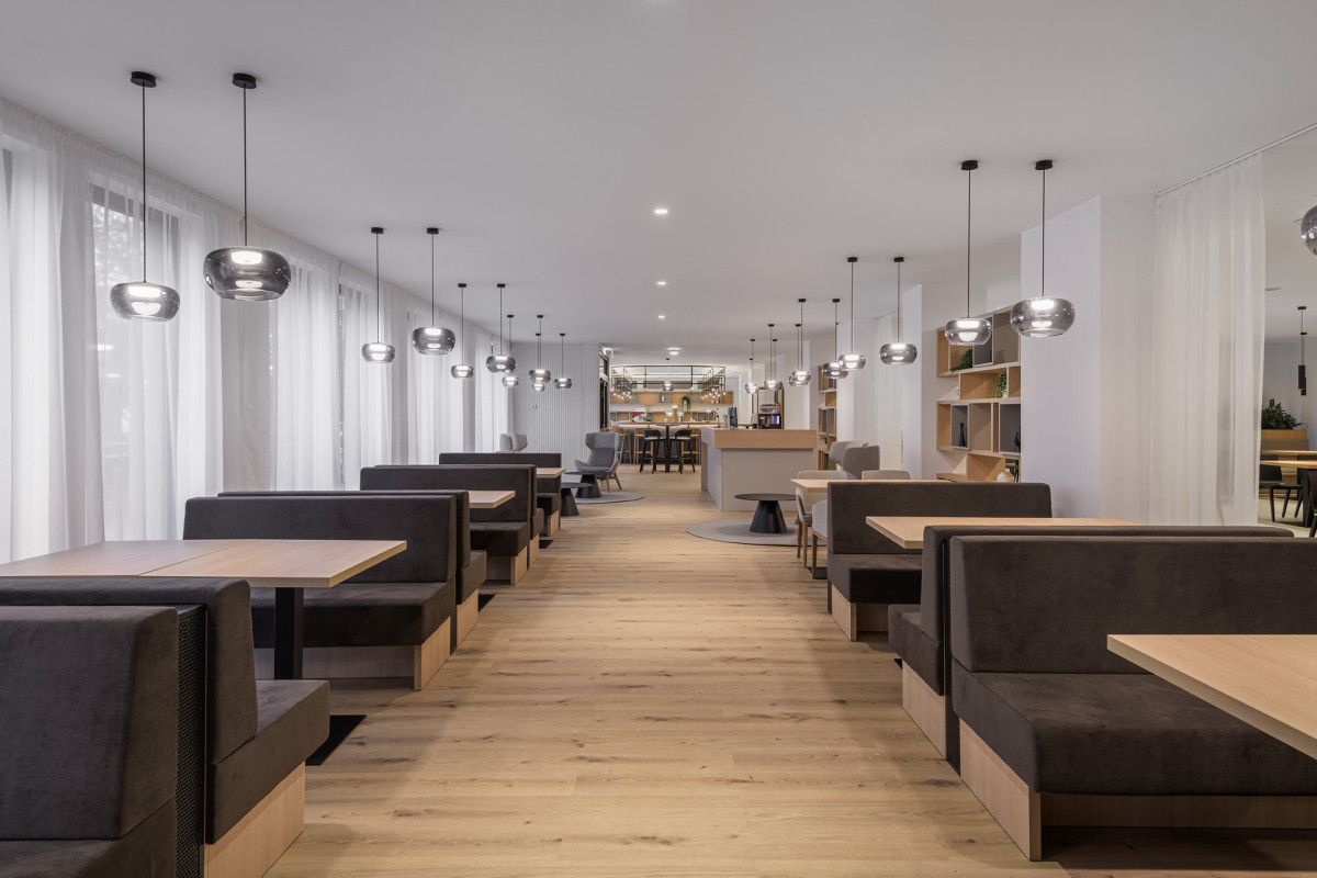 WE Hotel EXPO Prague od KOMA MODULAR