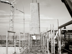 Kotvení prefabrikovaných pilastrů přímo na stavbě