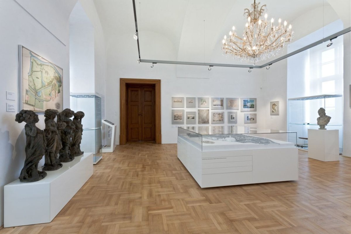 Architekti DRNH, NCZK, Arcibiskupský zámek v Kroměříži, Kabinet zahradní kultury, expozice v 2. NP – foto
