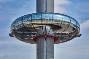 Pozorovací věž British Airwaves i360 od Marks Barfield Architects