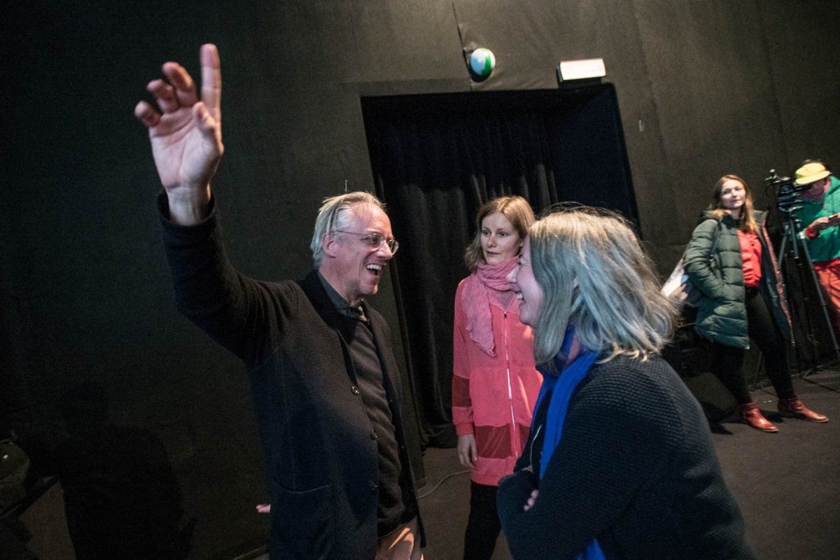 Architekt Jan de Vylder s Marcelou Steinbachovou před svou přednáškou v prosinci 2019 v kině Světozor v rámci cyklu Belgická inspirace spolku KRUH